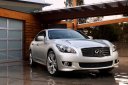 Infiniti_M_0015B15D.jpg